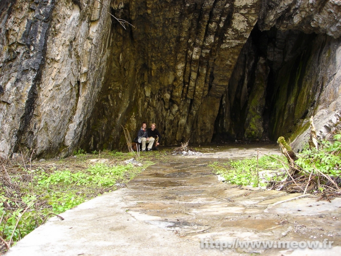 Jiuzhaigou - Cave